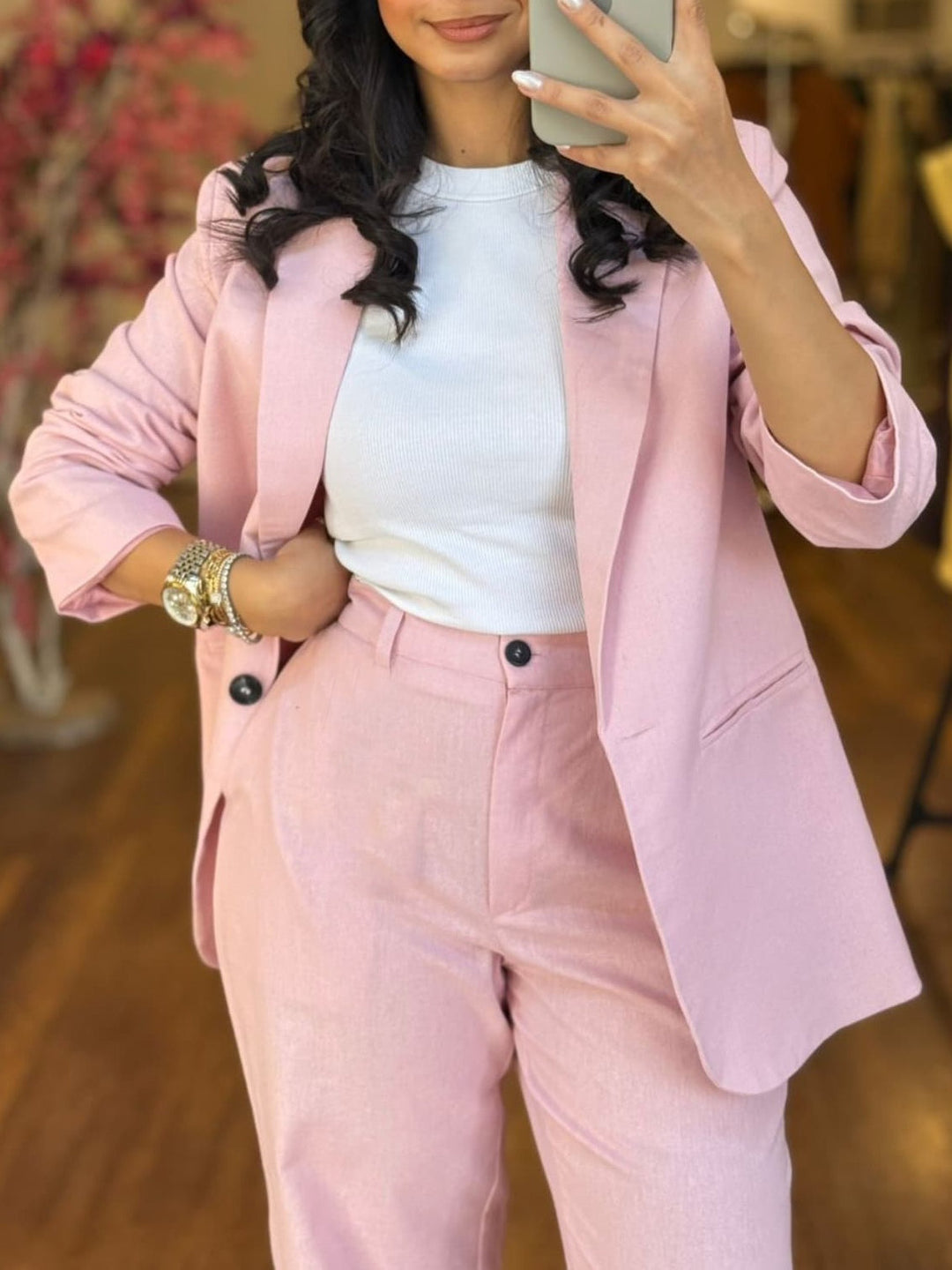 Pink Elegant and Modern Two-piece Suit