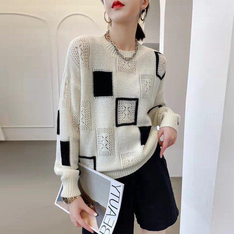 Emma - Geometric Cozy Block Sweater
