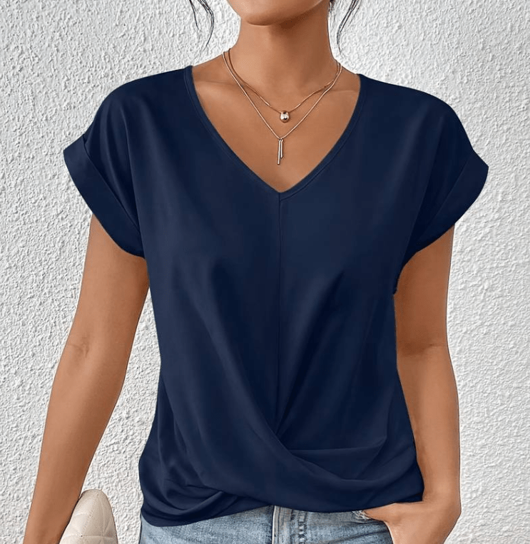 Luna™ | Tummy tucking V-neck top