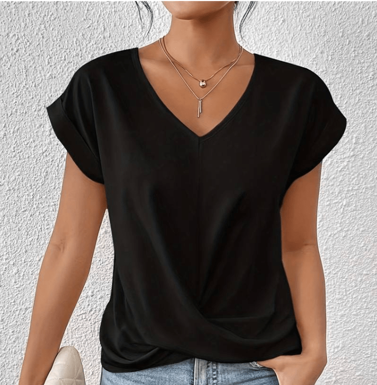 Luna™ | Tummy tucking V-neck top