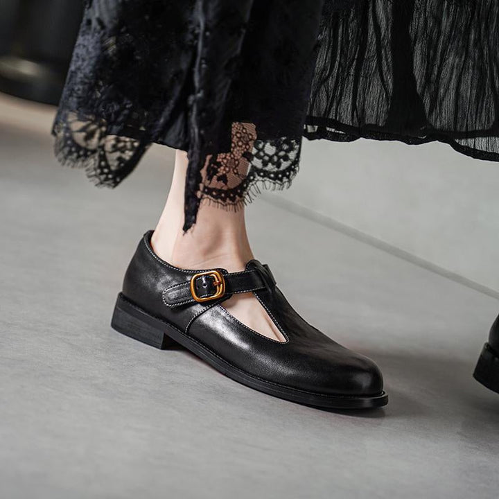 Mora | Elegant Mary Janes