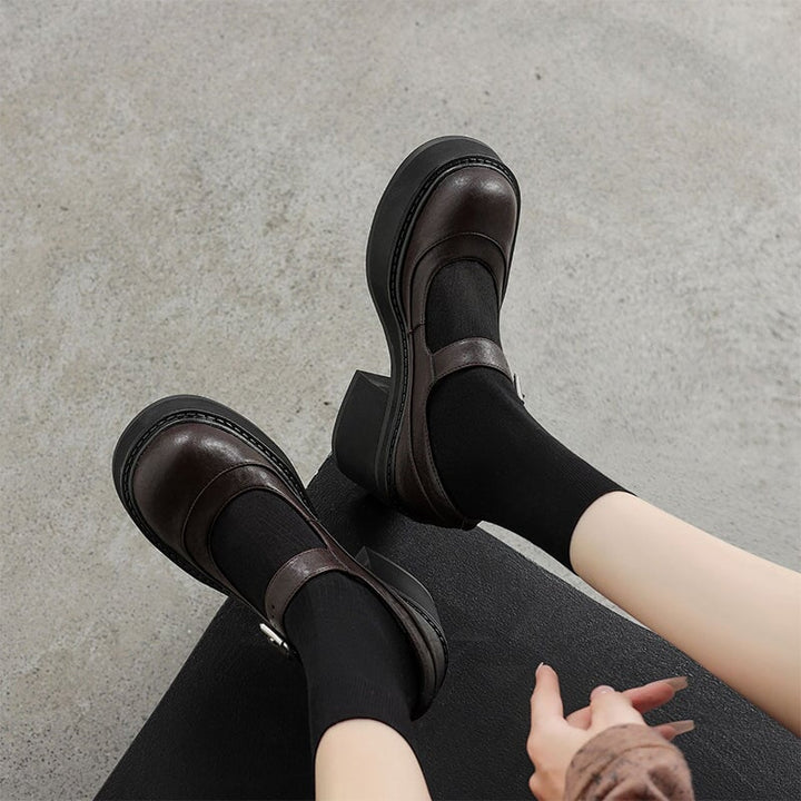 Ivory | Leather Pumps